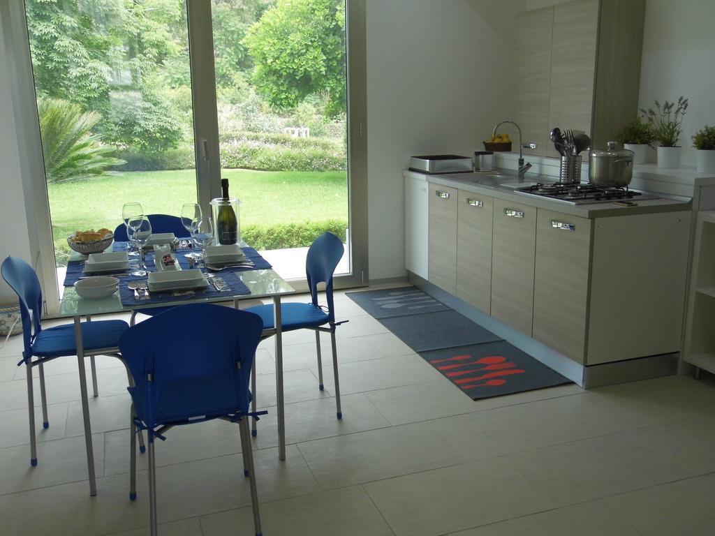 Fiore Dell'Etna Apartment ซานตา เวเนรินา ภายนอก รูปภาพ