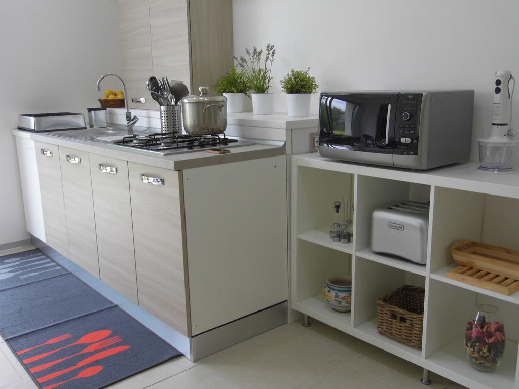 Fiore Dell'Etna Apartment ซานตา เวเนรินา ภายนอก รูปภาพ